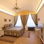 Unique Apartment In Praha Near River Vltava